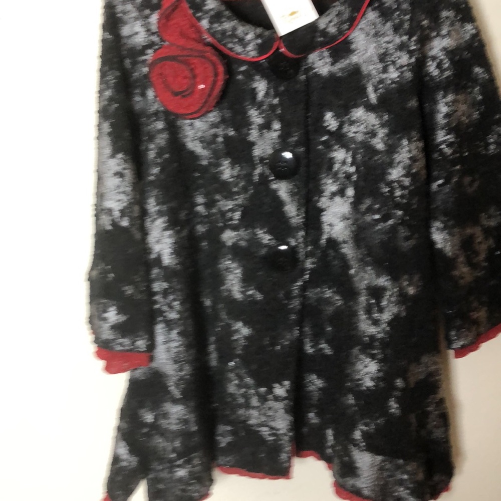 La Rose Rouge Black and silver top w/wire rose & collar.-Haute Couture L… - Picture 6 of 14